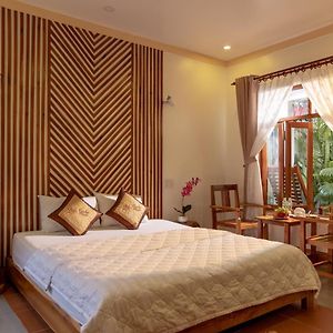 Bungalow King Bed
